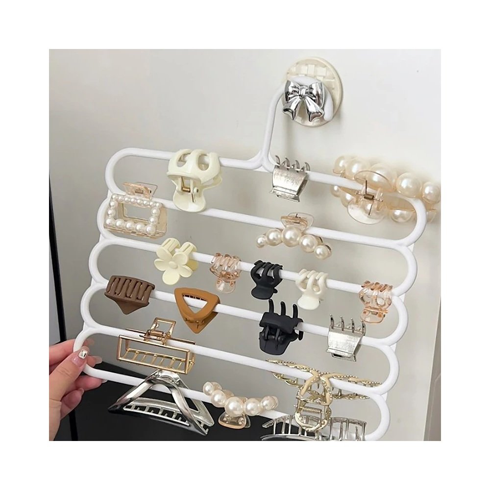 Wall hanging hairpin organizer detail
